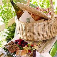 June - Summer delights - How about a picnic? 