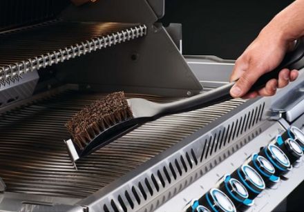 How do you choose the best outdoor grill for your needs? 4. Having the right tools