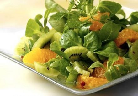 Mache in salads: choosing oils and vinegars