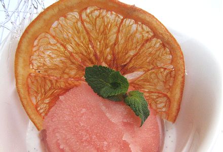 Grapefruit Sorbet with Vanilla-Flavored Yogurt (108.32 calories per serving)