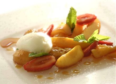 Sautéed Fruit with Ginger and Honey, Fromage Blanc Ice Cream (140 calories)