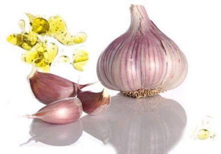 Confit garlic