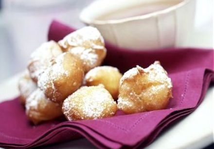 Pets de Nonne – Fried Choux Pastries