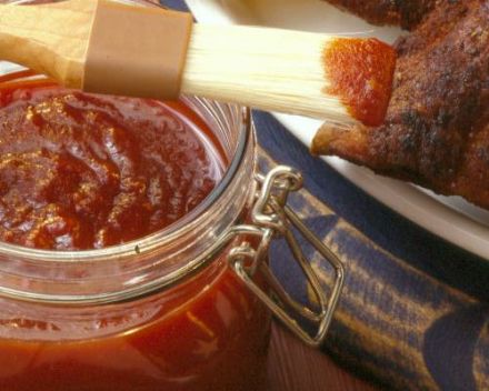 Rib basting sauce - the "True 'Q" sauce of the Southeast