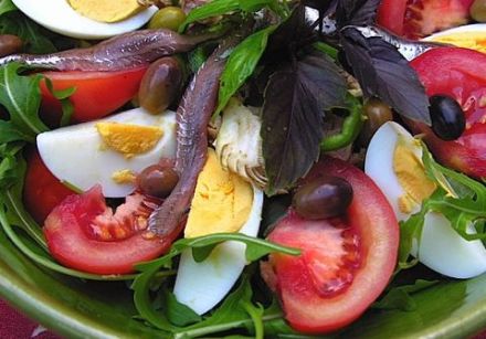 Salade Niçoise (Salada nissarda)