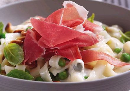 Tagliatelle with Parma Ham, Peas and Two Italian Cheeses