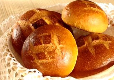 Cuchaule - Saffron Bread