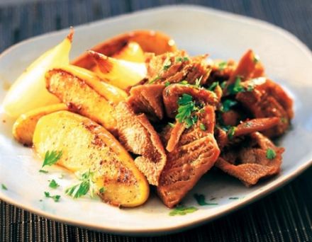 Tripe with Cider and Sautéed Apples