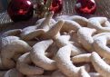 Vanillekipferl - Vanilla Crescents