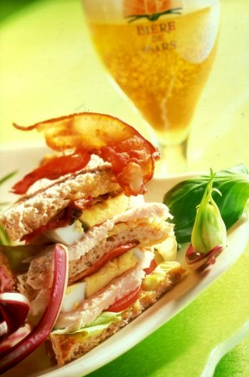 Club Sandwich with March Beer-Steamed Chicken 1