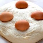 Easter Folar - Folar de pascoa (bread garnished with boiled eggs) 1
